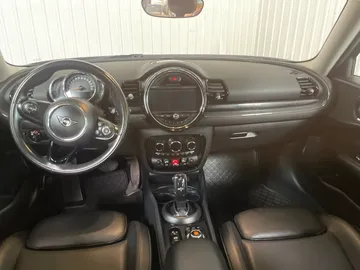 2020 MINI Clubman - image 4