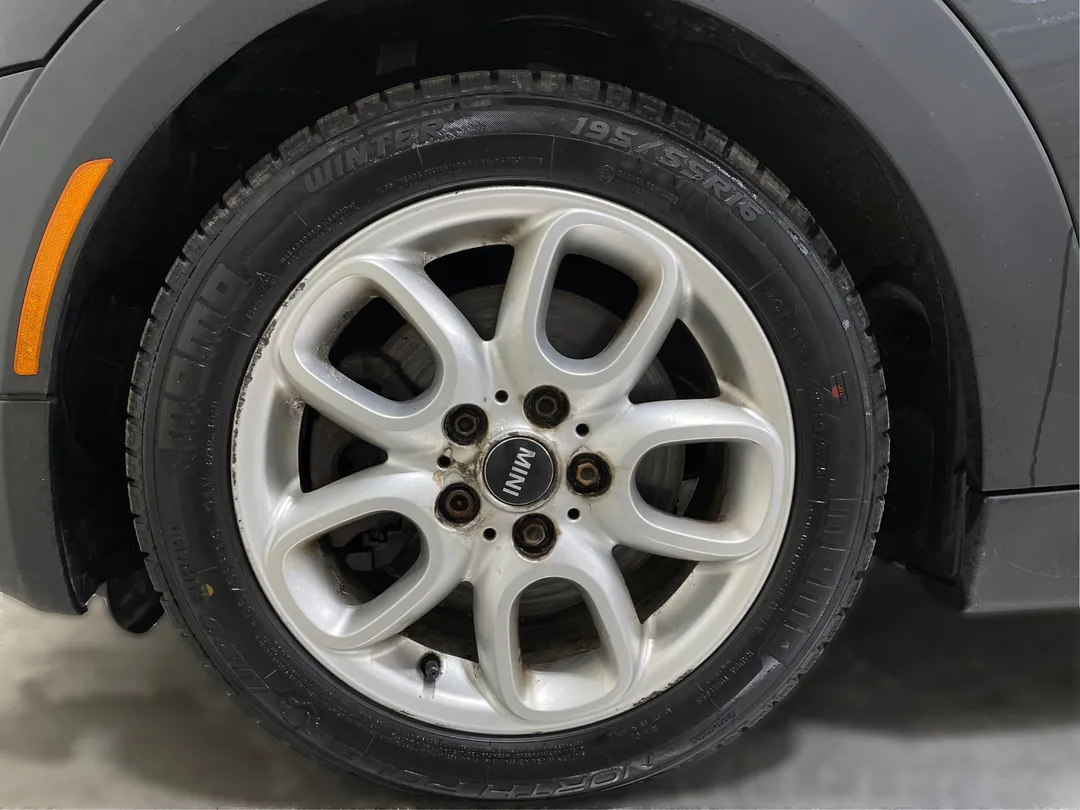 2014 MINI Cooper — photo 6