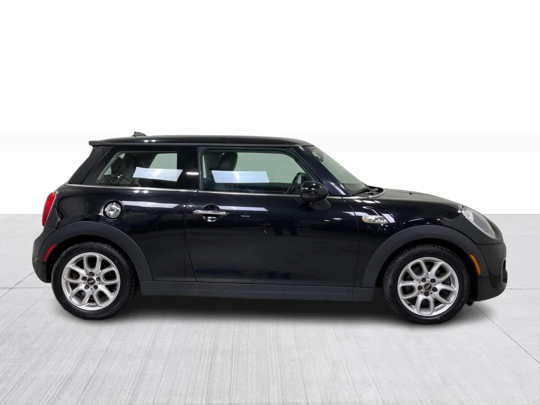 2014 MINI Cooper — photo 2