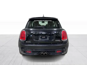 2014 MINI Cooper - image 12