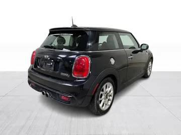 2014 MINI Cooper - image 14