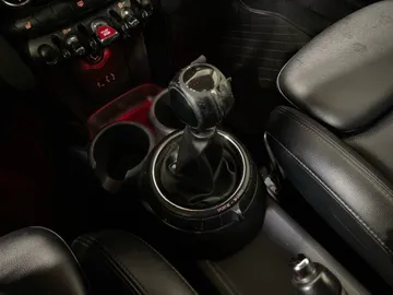 2014 MINI Cooper - image 23