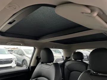 2018 MINI 3 Door - image 11