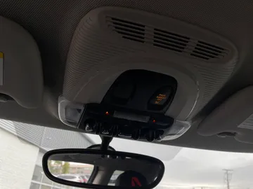 2018 MINI 3 Door - image 25