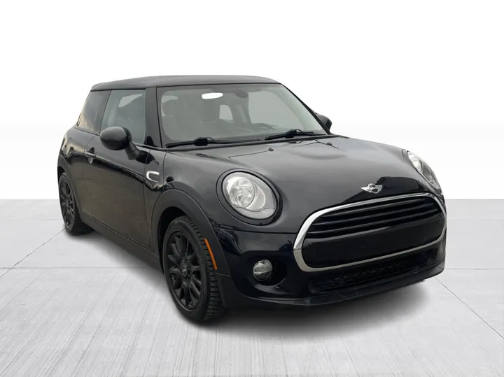 2018 MINI 3 Door - image principale