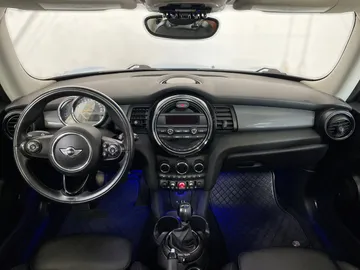 2016 MINI Cooper Hardtop - image 4