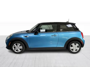 2016 MINI Cooper Hardtop - image 9