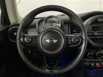 2016 MINI Cooper Hardtop - image 16
