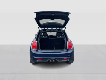 2018 MINI Cooper - image 13
