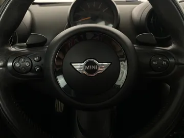 2015 MINI Cooper Countryman - image 15