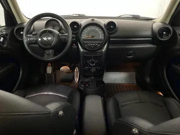 2015 MINI Cooper Countryman - image 18