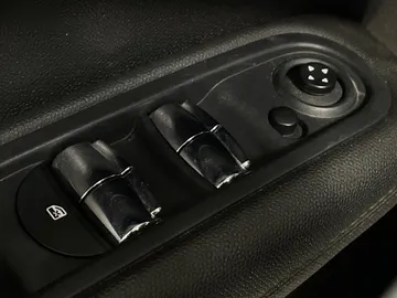 2015 MINI Cooper Countryman - image 19