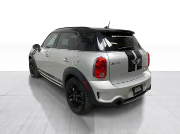 2015 MINI Cooper Countryman - image 6