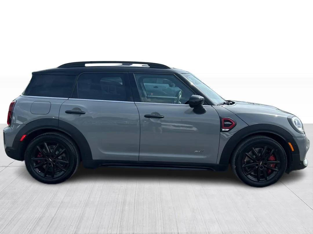 2022 MINI Countryman — photo 2