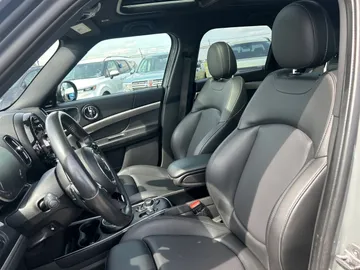 2022 MINI Countryman - image 3