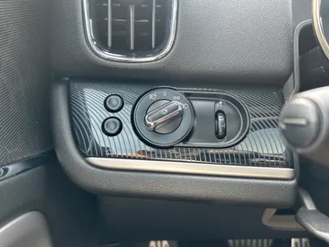 2022 MINI Countryman - image 20