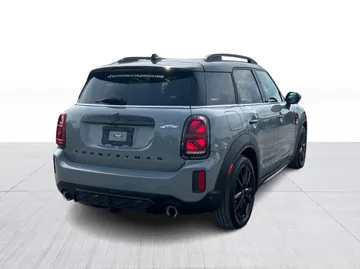 2022 MINI Countryman - image 15