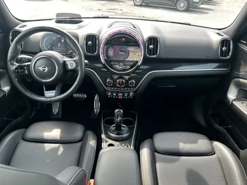 2022 MINI Countryman - image 4