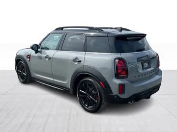2022 MINI Countryman - image 12