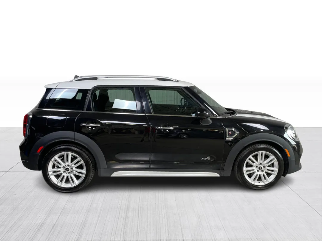 2017 MINI Cooper Countryman — photo 2