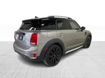 2020 MINI Countryman - image 14