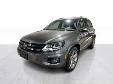 2017 Volkswagen Tiguan - image 10