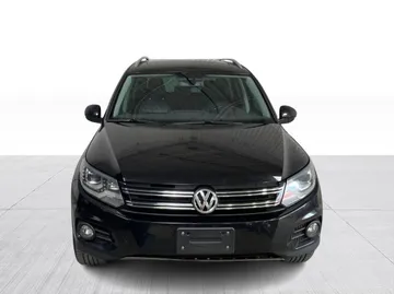 2017 Volkswagen Tiguan - image 9
