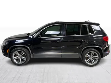2017 Volkswagen Tiguan - image 11
