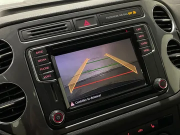 2017 Volkswagen Tiguan - image 20