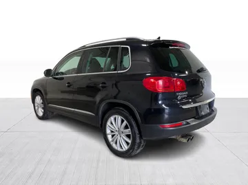 2017 Volkswagen Tiguan - image 12