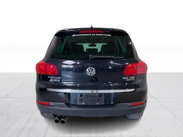 2017 Volkswagen Tiguan - image 13