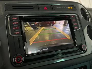 2017 Volkswagen Tiguan - image 21