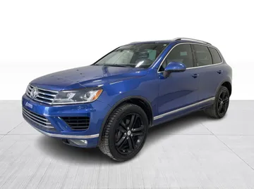 2017 Volkswagen Touareg - image 9