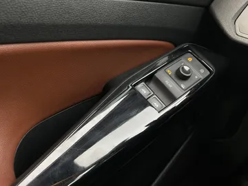 2022 Volkswagen ID.4 - image 26