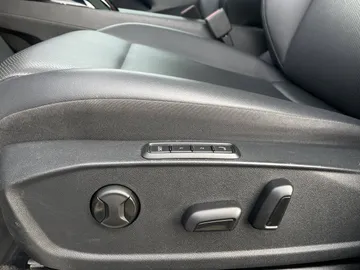 2022 Volkswagen ID.4 - image 27