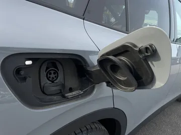2022 Volkswagen ID.4 - image 21