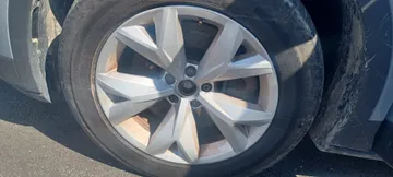 2022 Volkswagen ID.4 - image 8