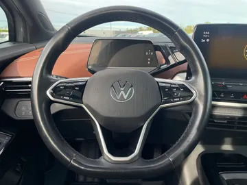 2022 Volkswagen ID.4 - image 18