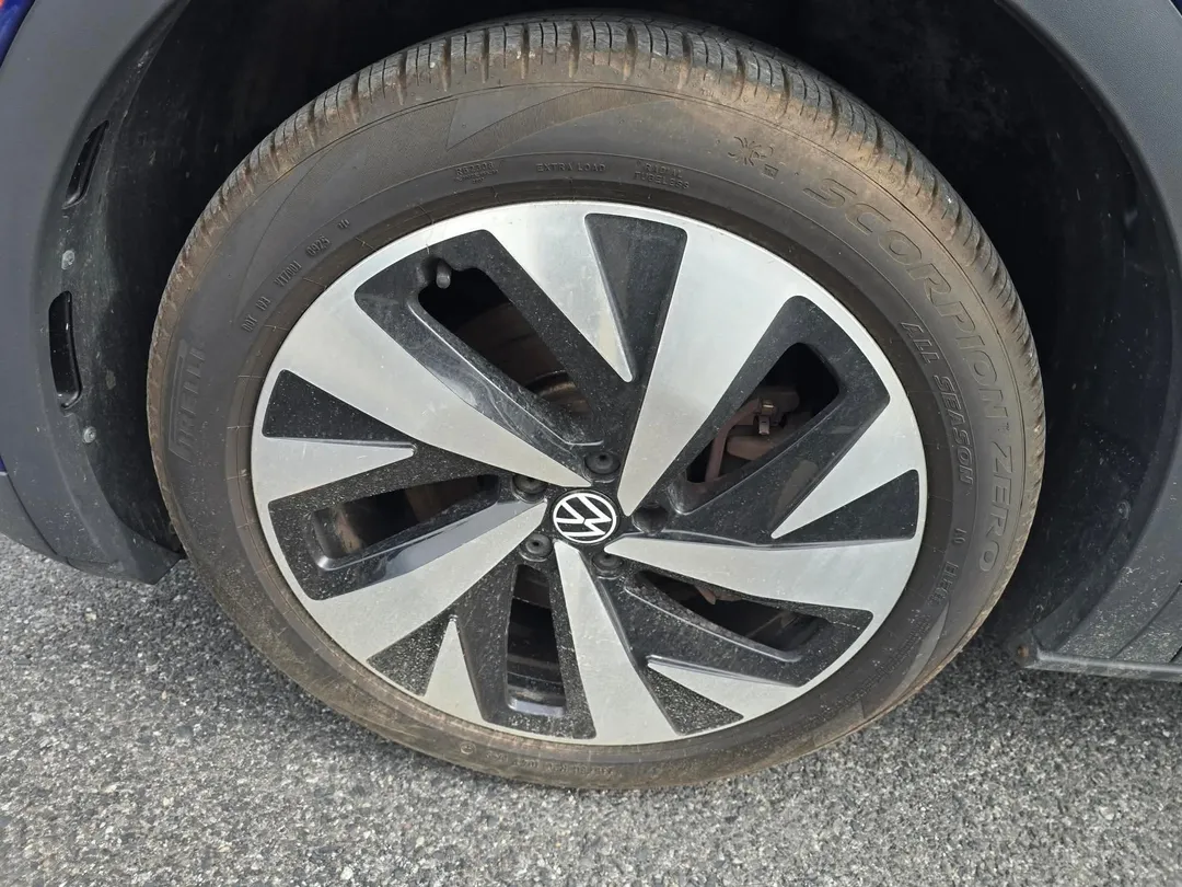2021 Volkswagen ID.4 — photo 6