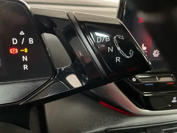 2021 Volkswagen ID.4 - image 30
