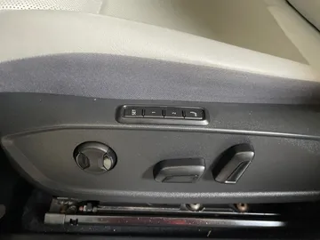 2021 Volkswagen ID.4 - image 20