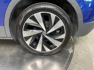2021 Volkswagen ID.4 - image 7