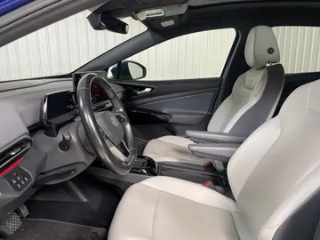 2021 Volkswagen ID.4 - image 3