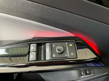 2021 Volkswagen ID.4 - image 26