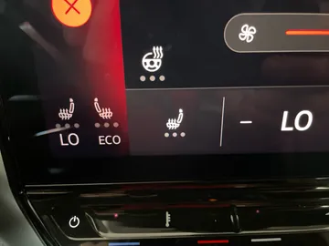 2021 Volkswagen ID.4 - image 27