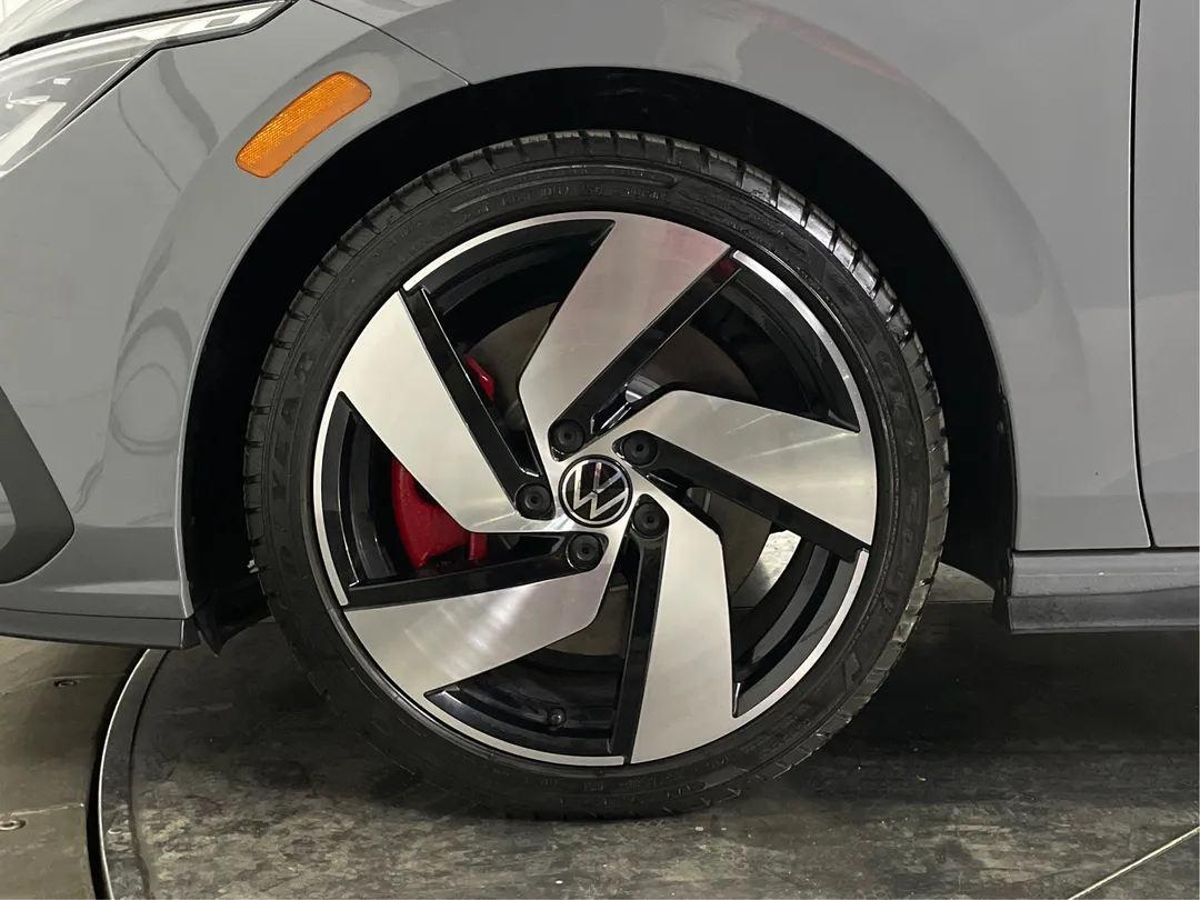 2024 Volkswagen Golf GTI — photo 5