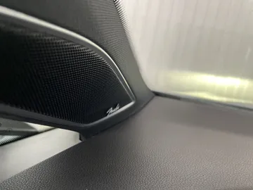 2018 Volkswagen Golf R - image 24