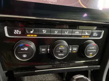 2018 Volkswagen Golf R - image 22