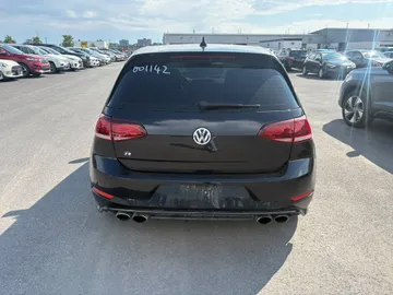 2018 Volkswagen Golf R - image 6