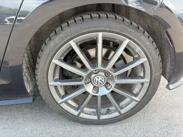2018 Volkswagen Golf R - image 7